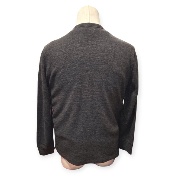 GAP Men's Charcoal Crewneck Sweater - Picture 3 of 4